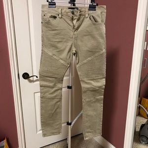 Skinny Tapered Jeans